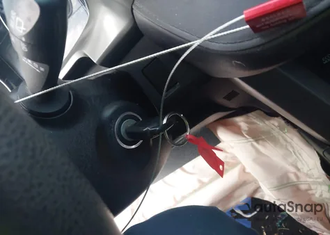 2017 Toyota Rav4 Le z USA, uszkodzony, nr VIN 2T3BFREV6HW603722